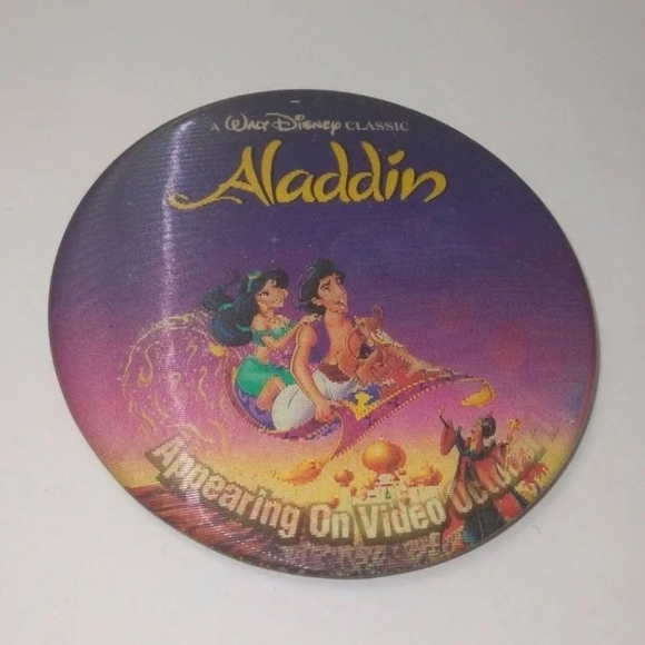 Aladdin Disney Movie Promo Button Pin - Picture 2 of 4
